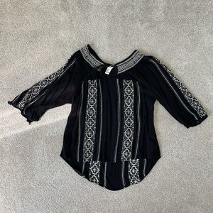 Boho flowy black top